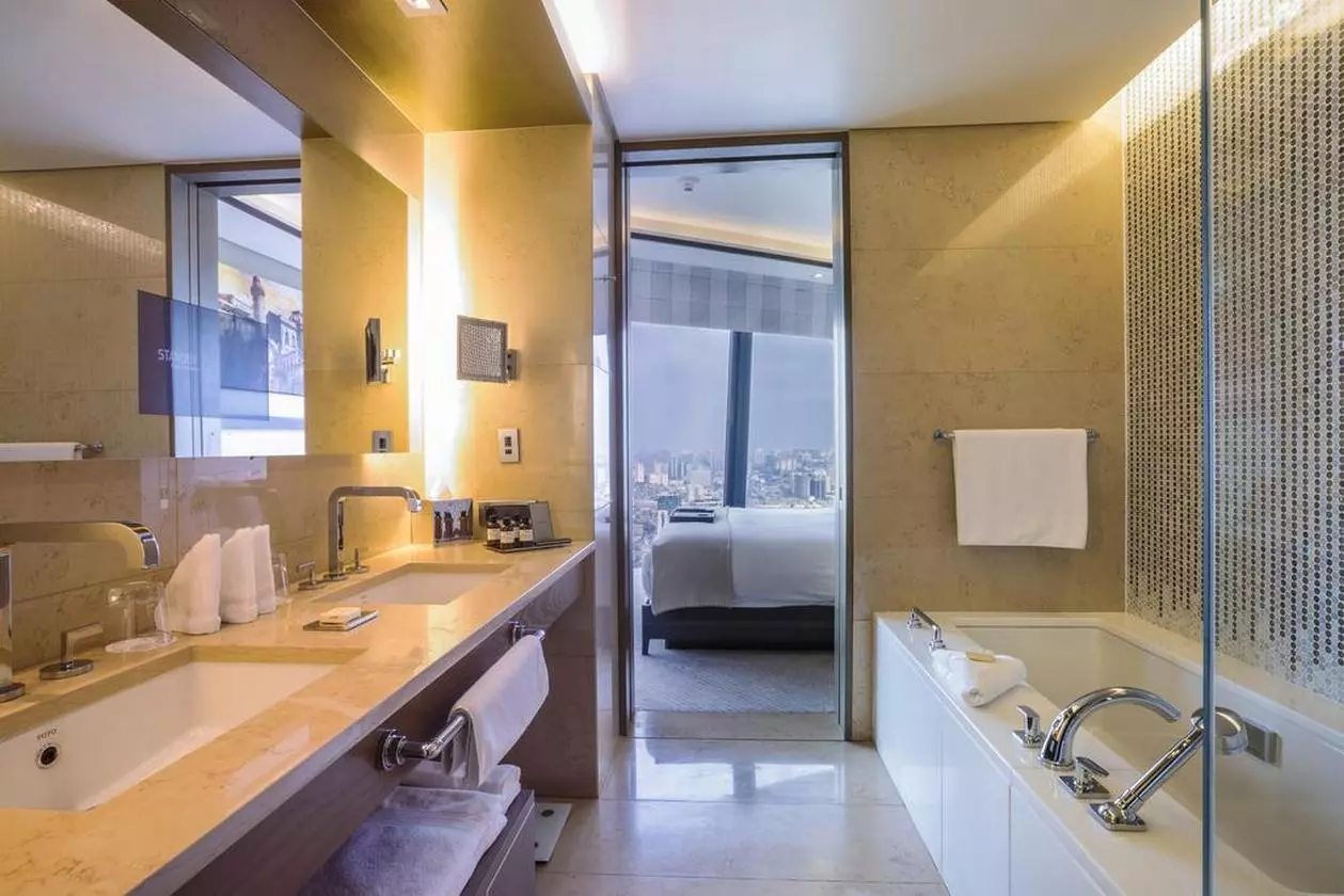 FAIRMONT_SHABAVIZ (7).jpg